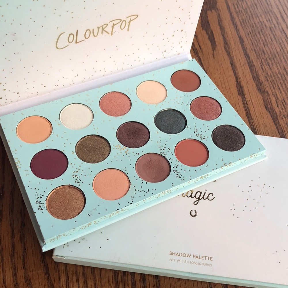 Colourpop All I see is magic palette